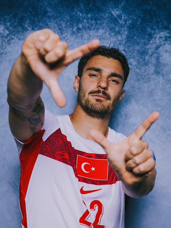 Kaan Ayhan da Turquia