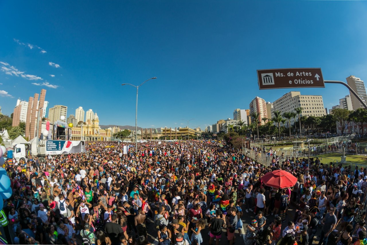 22ª Parada do Orgulho LGBT de BH bate recorde e reúne 250 mil pessoas na capital mineira. Veja fotos exclusivas!