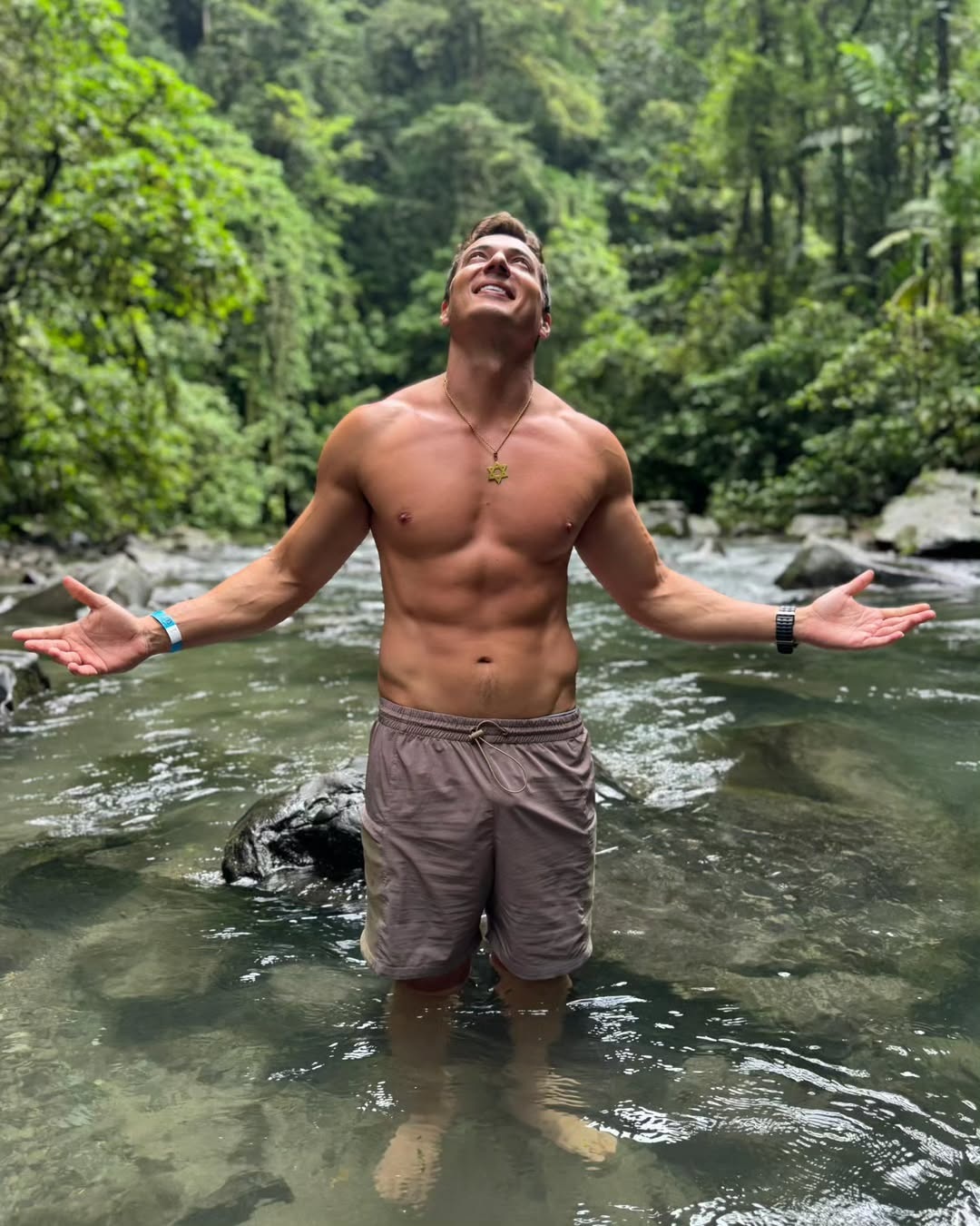 Thiago Nolasco: 30 jornalistas mais gatos e sarados do Brasil