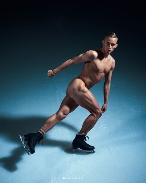 Adam Rippon: patinador gay mostra corpão sarado e bunda perfeita em ensaio nu