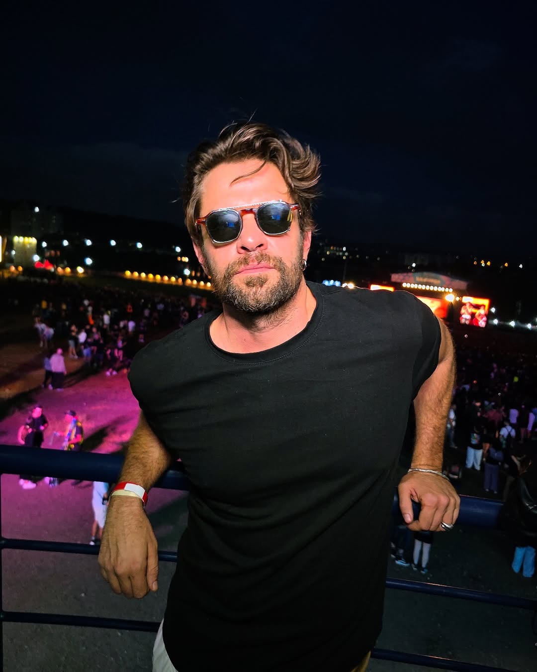 Ator Alejandro Claveaux fala sobre ter sido gay afeminado