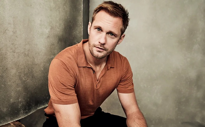 Alexander Skarsgard fala de cena de sexo gay em Pillion