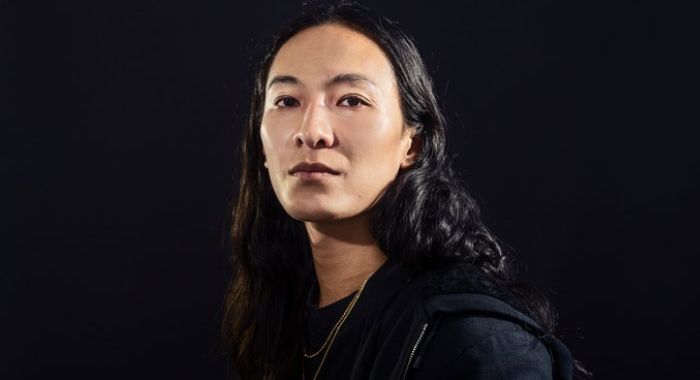 Alexander Wang: estilista gay é acusado de abuso sexual contra homens