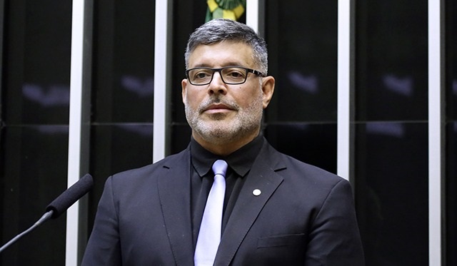 Alexandre Frota apresenta projeto de lei para cotar para LGBT nas Câmaras