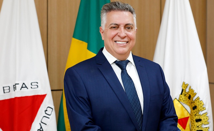 Álvaro Damião irá para a parada LGBT de BH