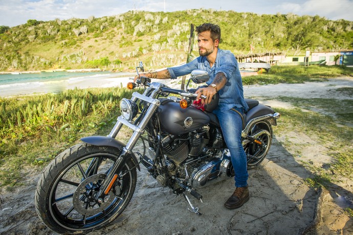 Os 10 mais gatos do elenco da novela Sol Nascente: Bruno Gagliasso