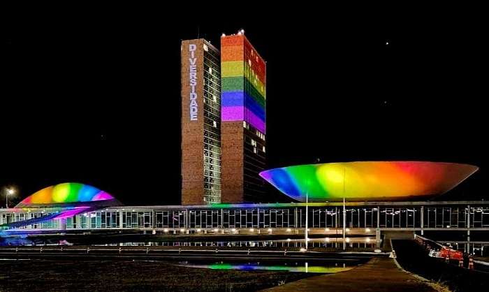 Congresso Nacional nas cores do orgulho LGBT