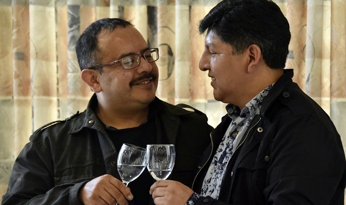Bolívia reconhece casamento gay pela primeira vez