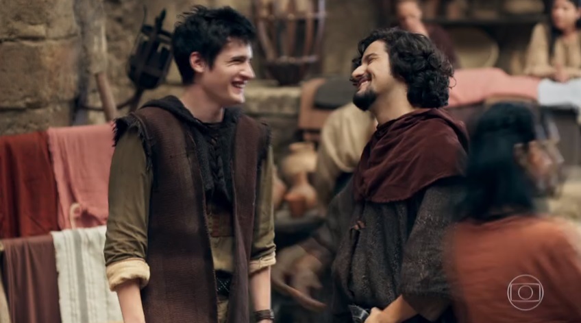 Giovanni De Lorenzi vive Ulisses em 'Deus Salve o Rei'