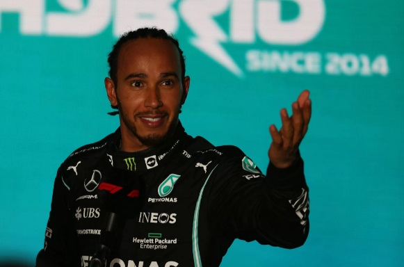 lewis hamilton arco-íris gay lgbt