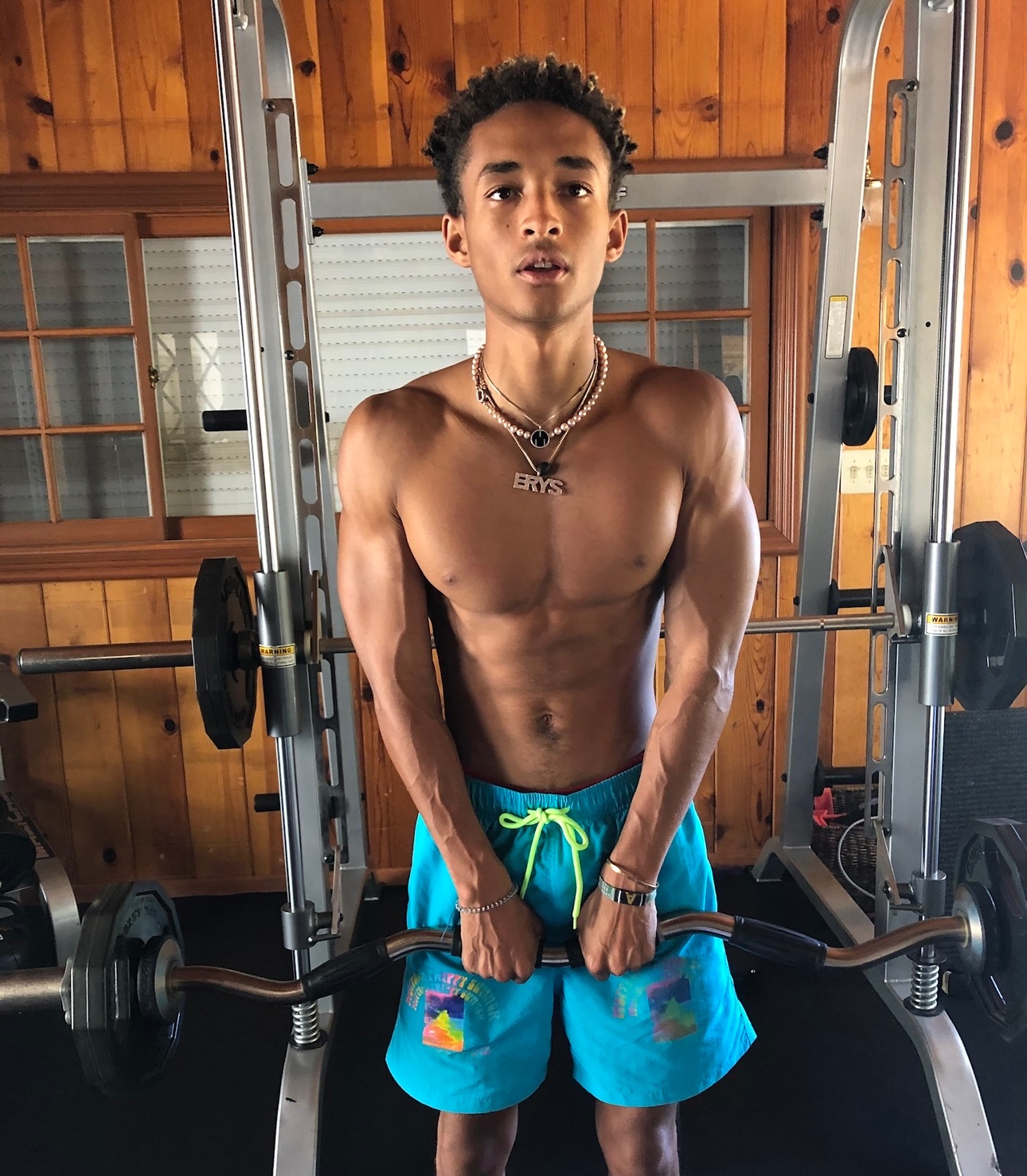 Jaden Smith: ator mostra corpo sarado