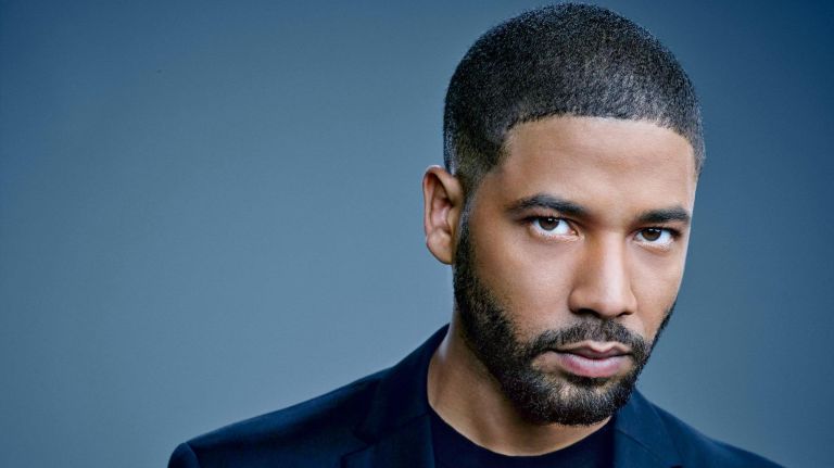 Jussie Smollett: ator gay é atacado na rua em Chicago