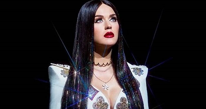 Katy Perry fala do apoio dos gays