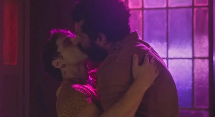 Beijo gay: Kelvin e Ramiro em Terra e Paixão