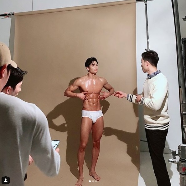 O coreano gostosão Lee Seung Hwan venceu o Mister International 2017