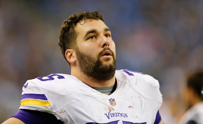 Matt Kalil bem dotado