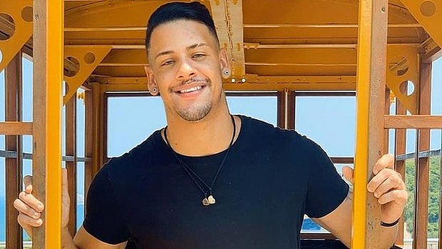 Morre o ex-ator pornô gay Theo Barone, aos 26 anos, da Hot Boys