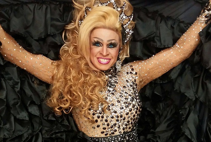 Nayla Brizard - drag queen apresenta Pride BH