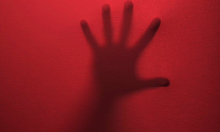 Ator de pornô gay sofre ataque e pede dinheiro para pagar hospital