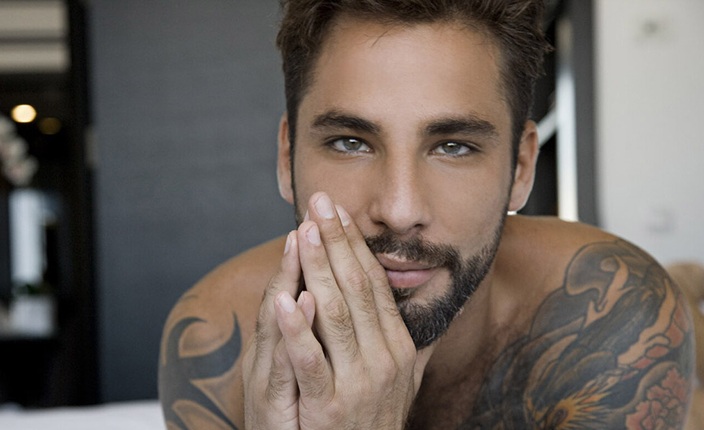Tatuados ganham desconto em sex club hoje