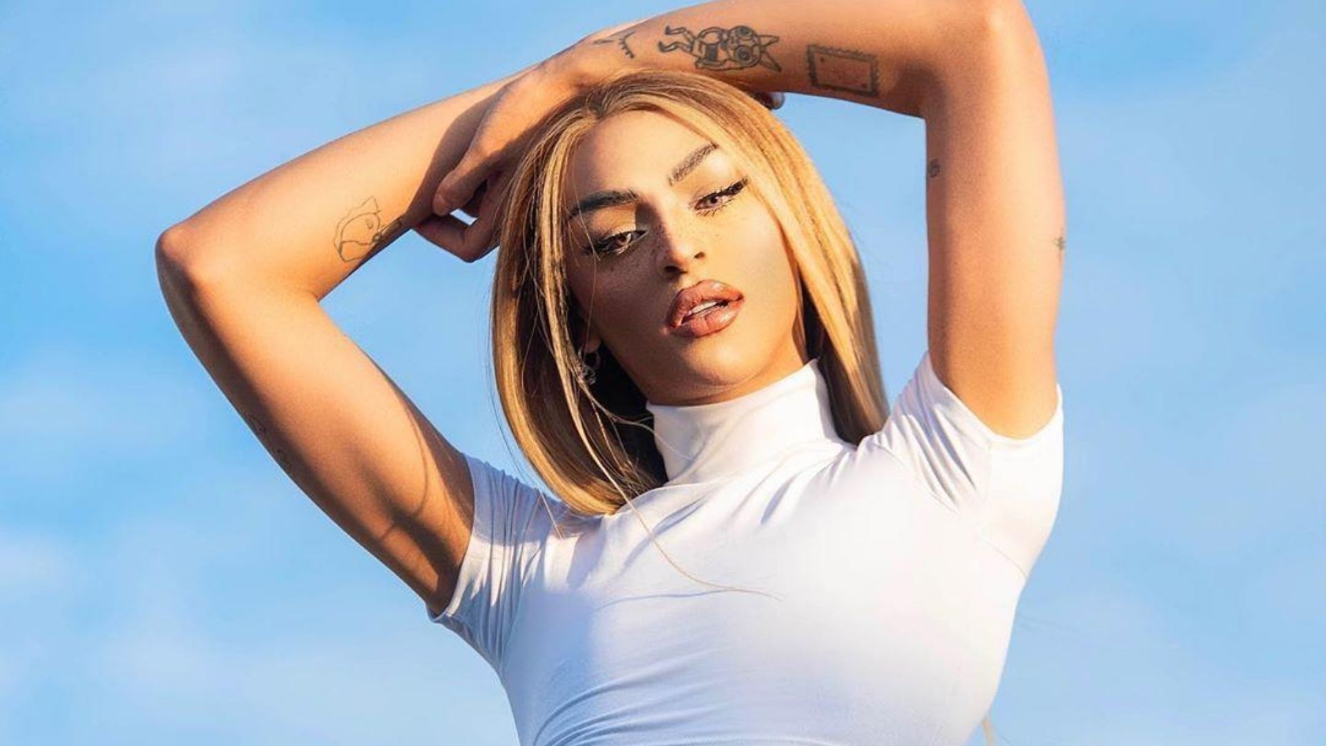 Pabllo Vittar é denunciada no Ministério Público por passar treino de pernas e glúteos no Instagram