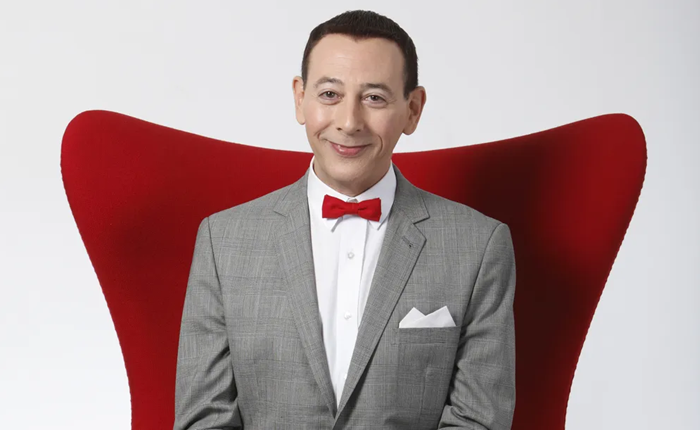 Ator Paul Reubens, o Pee-wee Herman, se assumiu gay em documentário