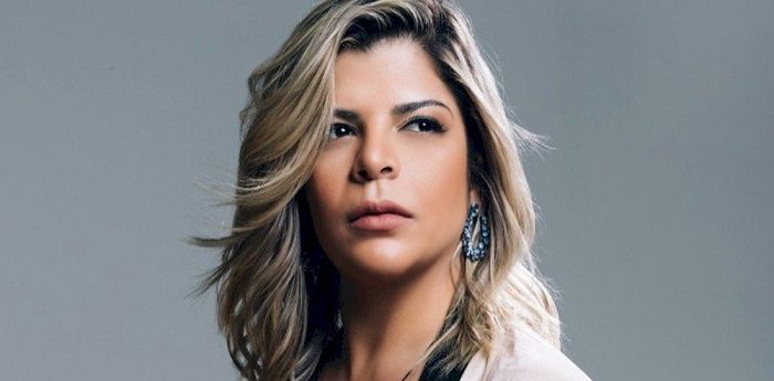 Cantora sertaneja Paula Mattos afirma ser gay e que é casada há 9 anos