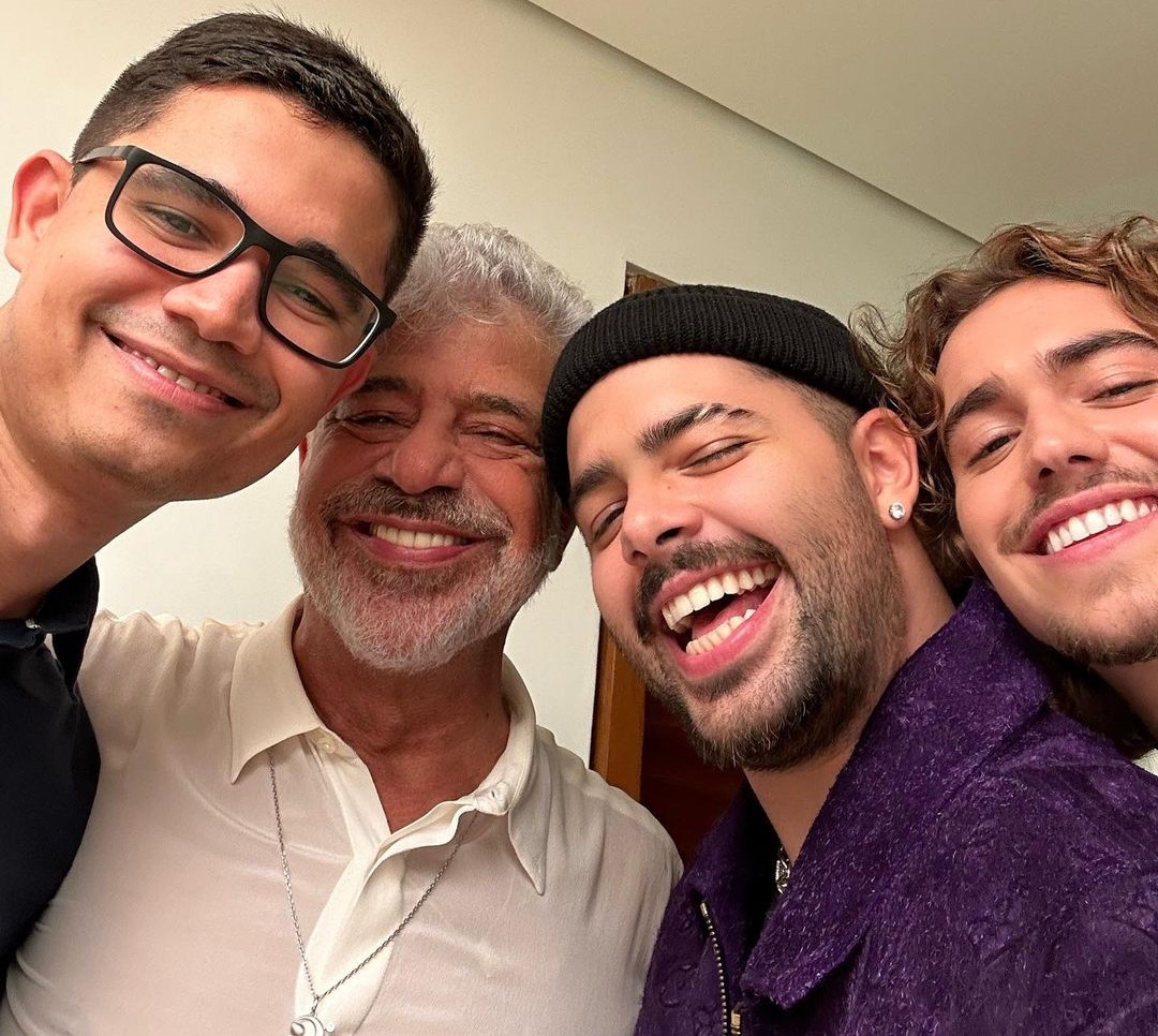 Pedro Sampaio com namorado Henrique Meinke e Lulu Santos