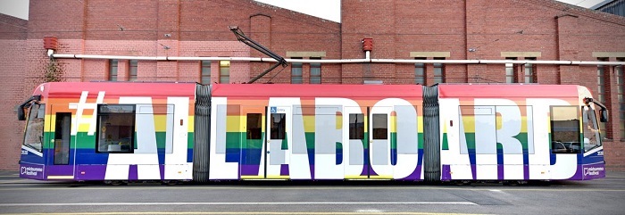 Yarra Trams: VLT ganha cores em comemoração a orgulho LGBT na Austrália