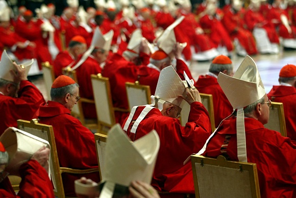 Frédéric Martel contará podres da Igreja Católica e temas tabu como homossexualidade 