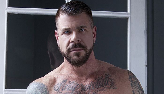 Mega dotado Rocco Steele é uma das atrações do cruzeiro gay H&H