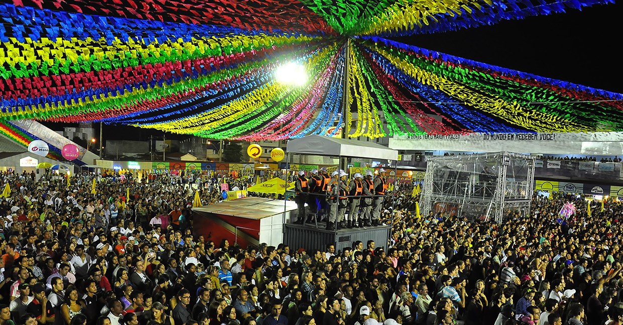 'Maior São João do mundo' posta mensagem pró-LGBT