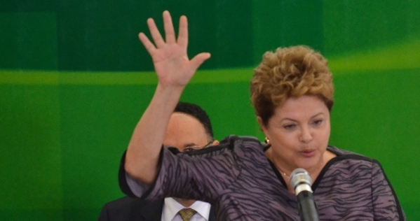 Dilma Rousseff terá comitê evangélico em campanha