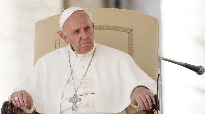 Papa Francisco faz declaração contrária a transgêneros