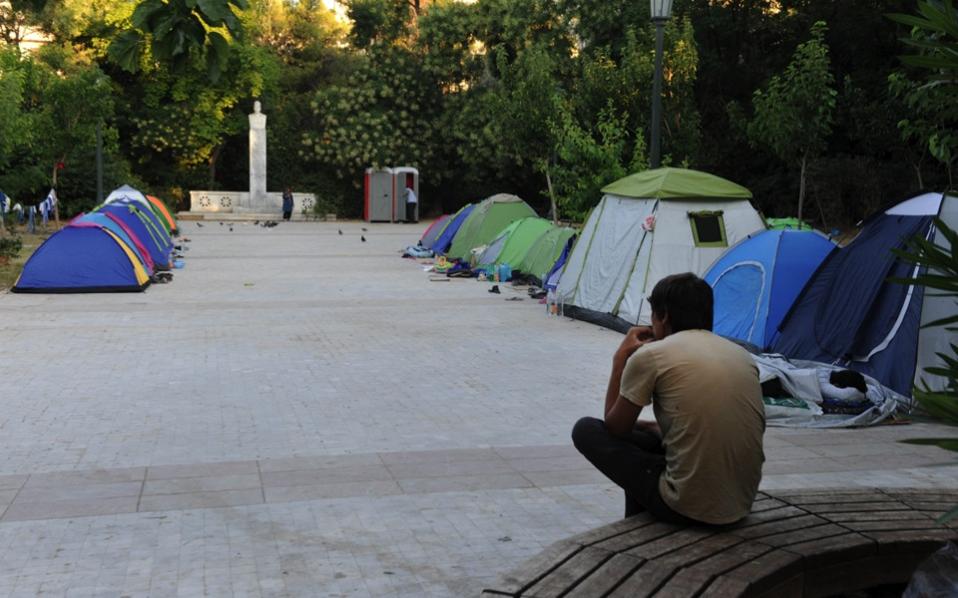Para sobreviver, imigrantes precisam se prostituir na Grécia