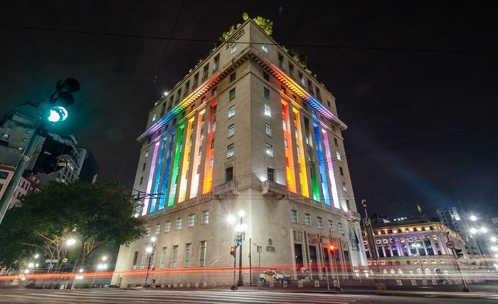 Prefeituras e Estados pelo Brasil celebram o Dia do Orgulho LGBT