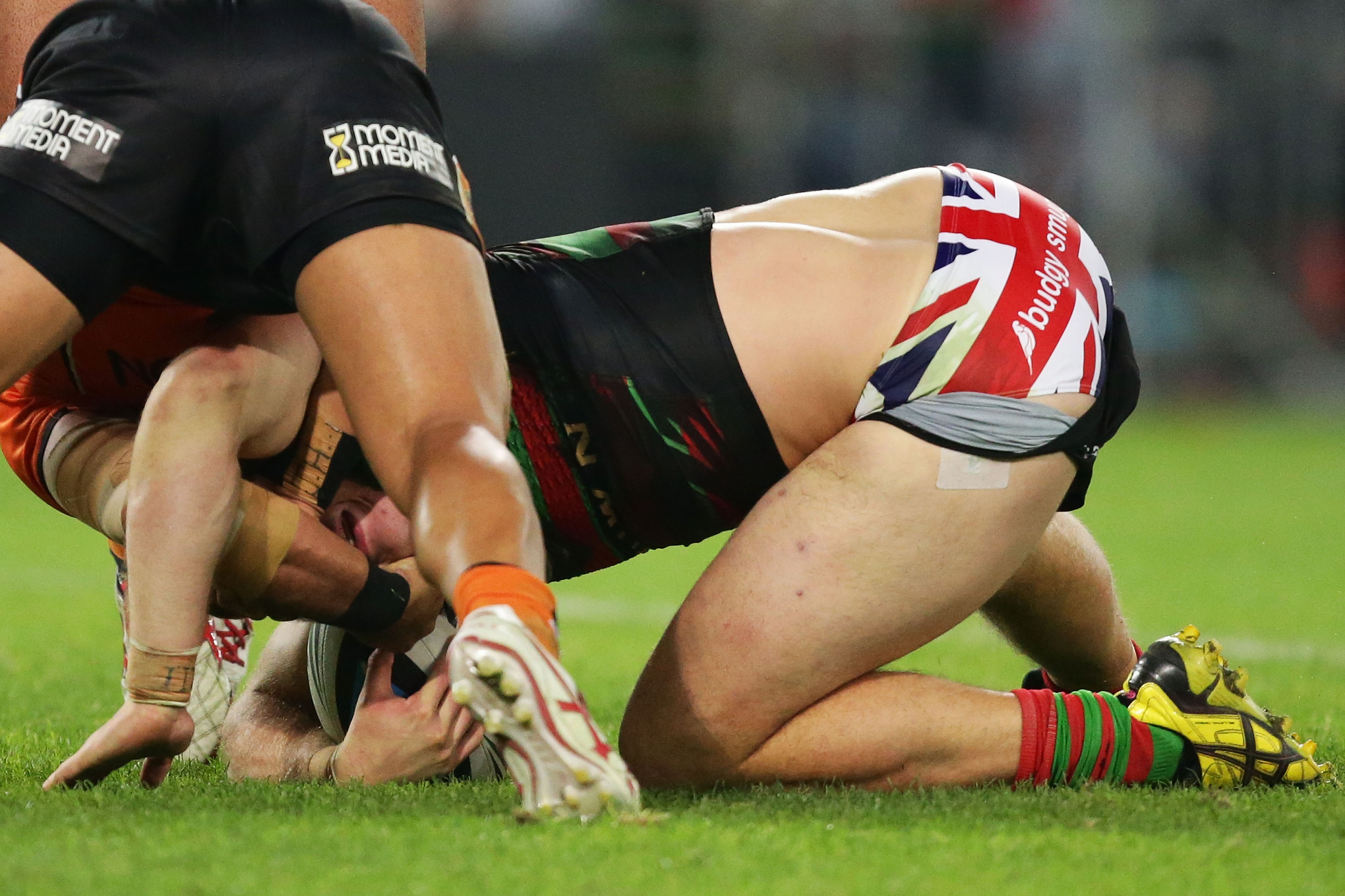 Flagra: vídeo mostra quando os bumbuns ficam de fora no rugby