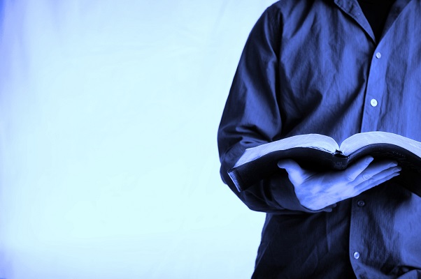 Balada gospel em BH usa Deus para pessoas deixarem de ser gays